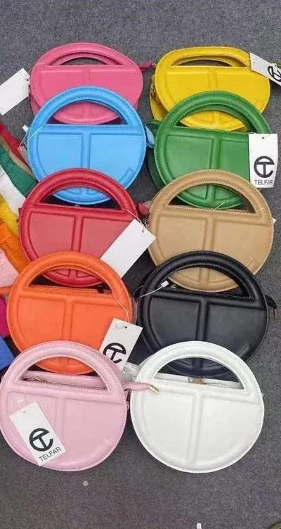 Round T Purse